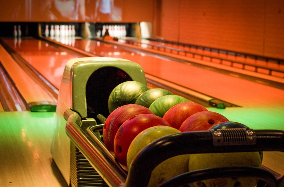 bowling-669358_960_720